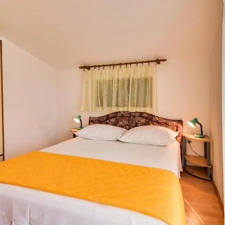 Apartment By The Sea Grebastica, - 23940 Sibenik